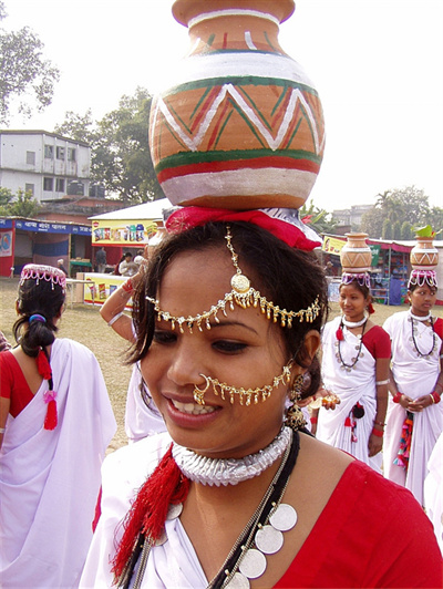 [मूल] २१ चीनी कार तकनीकी विशेषज्ञ भारत जाने वाले हैं, और भारतीय बैंगलोर सबवे येलो लाइन कोने के लिए खुली है और कोने पर रहती है